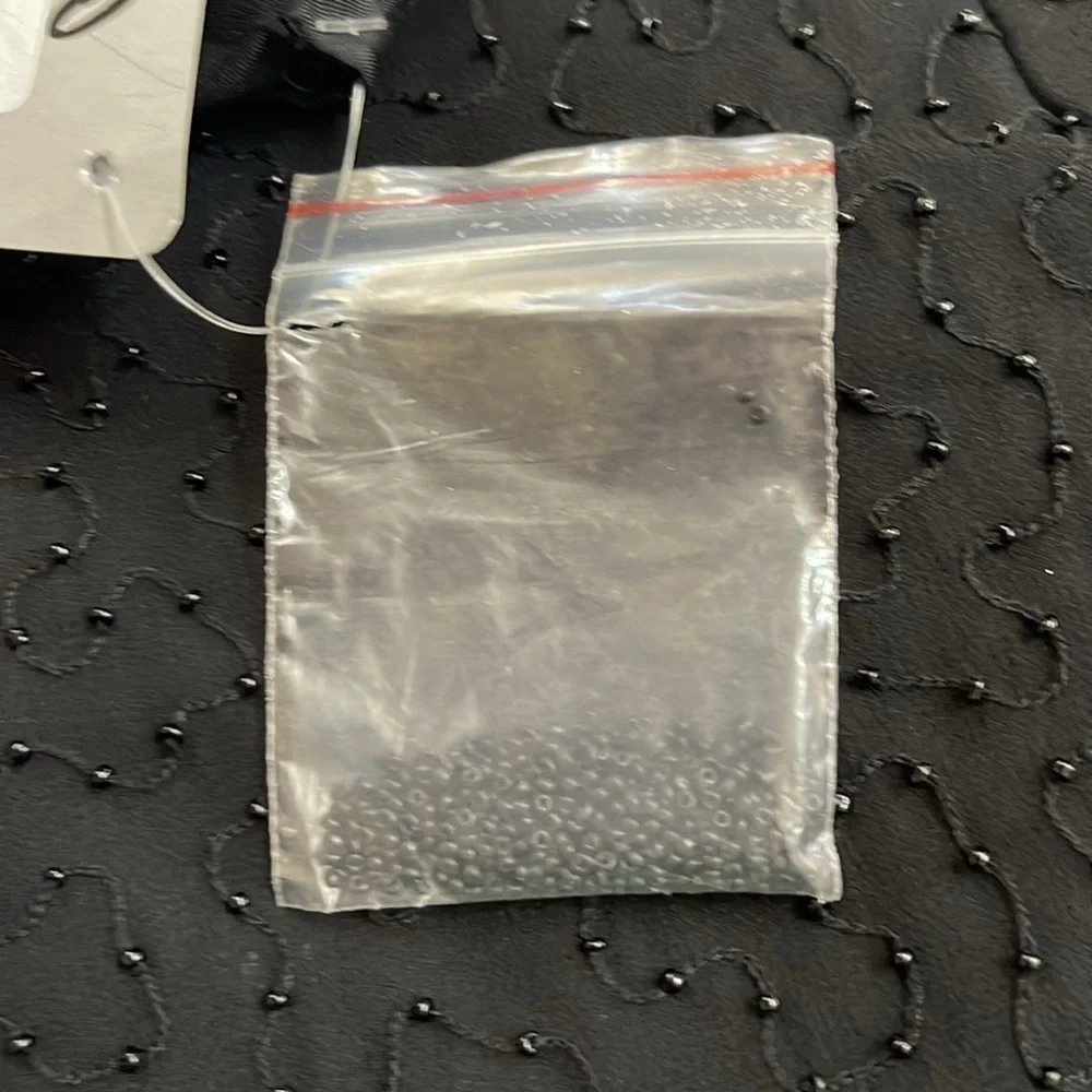 NWT Camille Marie black skirt with side slits and sequin throughout. Size XXL - Picture 9 of 10